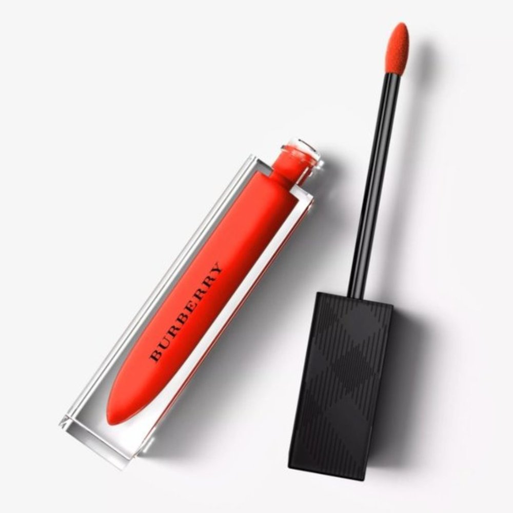 Burberry – Kisses Lip Lacquer